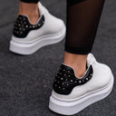 Women's Hype Sole Thorn Sneakers In White (9)