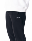 Men's Oversized Front Pintuck Jogger in Black (2)