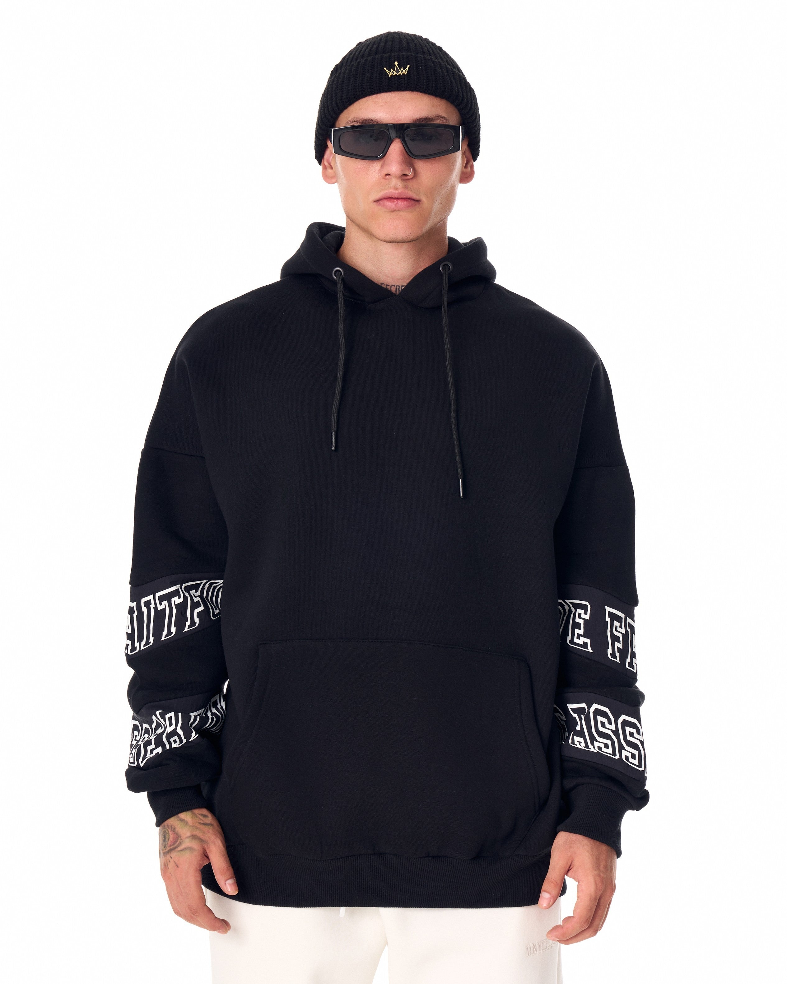 Men's Oversized Sleeve Signature Detailed Black Hoodie | Martin Valen