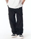 Men's Relaxed Fit Utility Cargo Pants in Black (5)