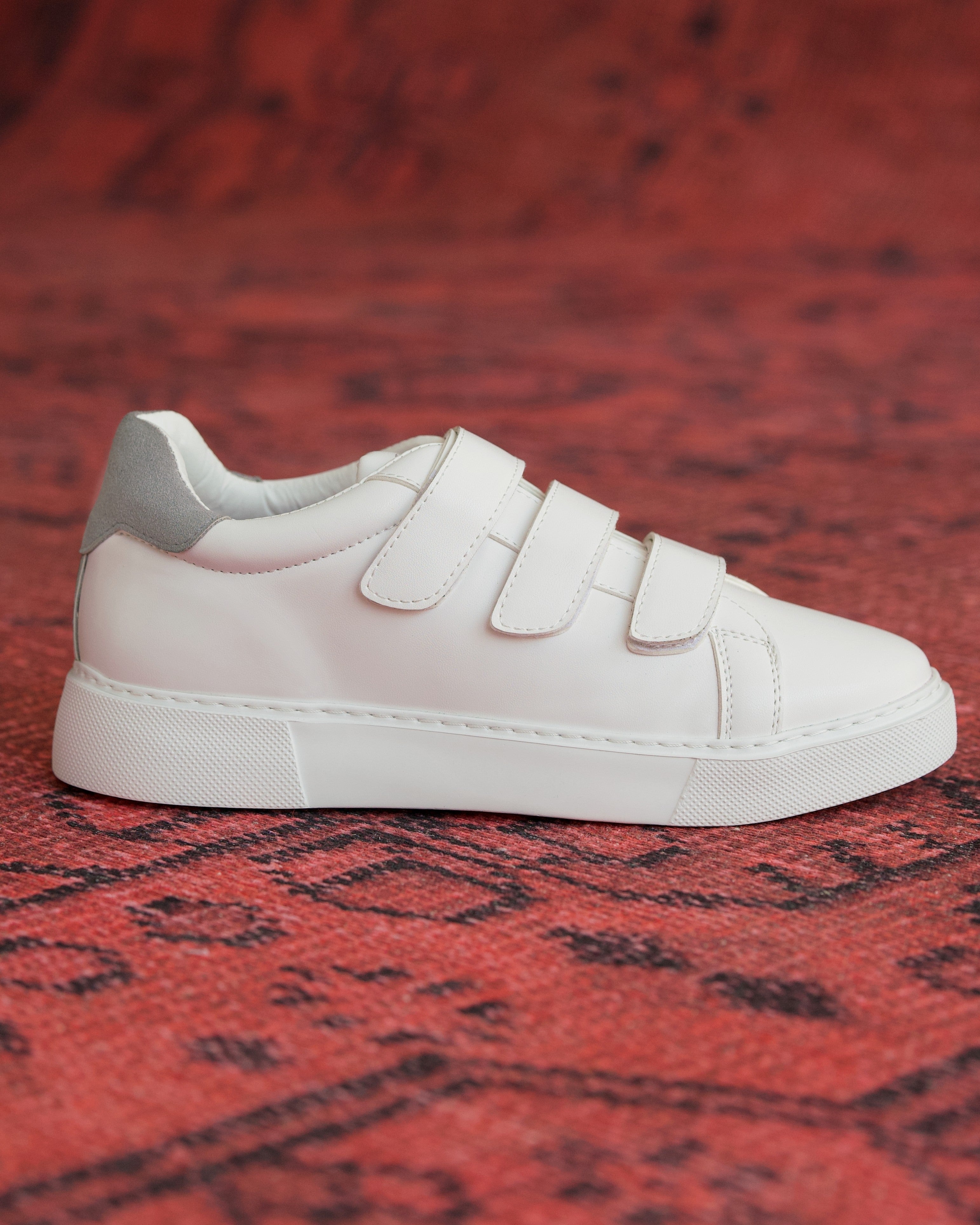 velcro dress shoes men Men's White Sneakers With Gray Heel Tab _okendo:syndication_key:CL135883288 Thrifting a Stylish Denim Our shoes are specially Color:Red(long sleeves)