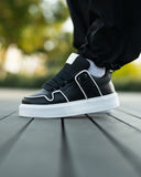 Bulky Black Sneakers With White Line