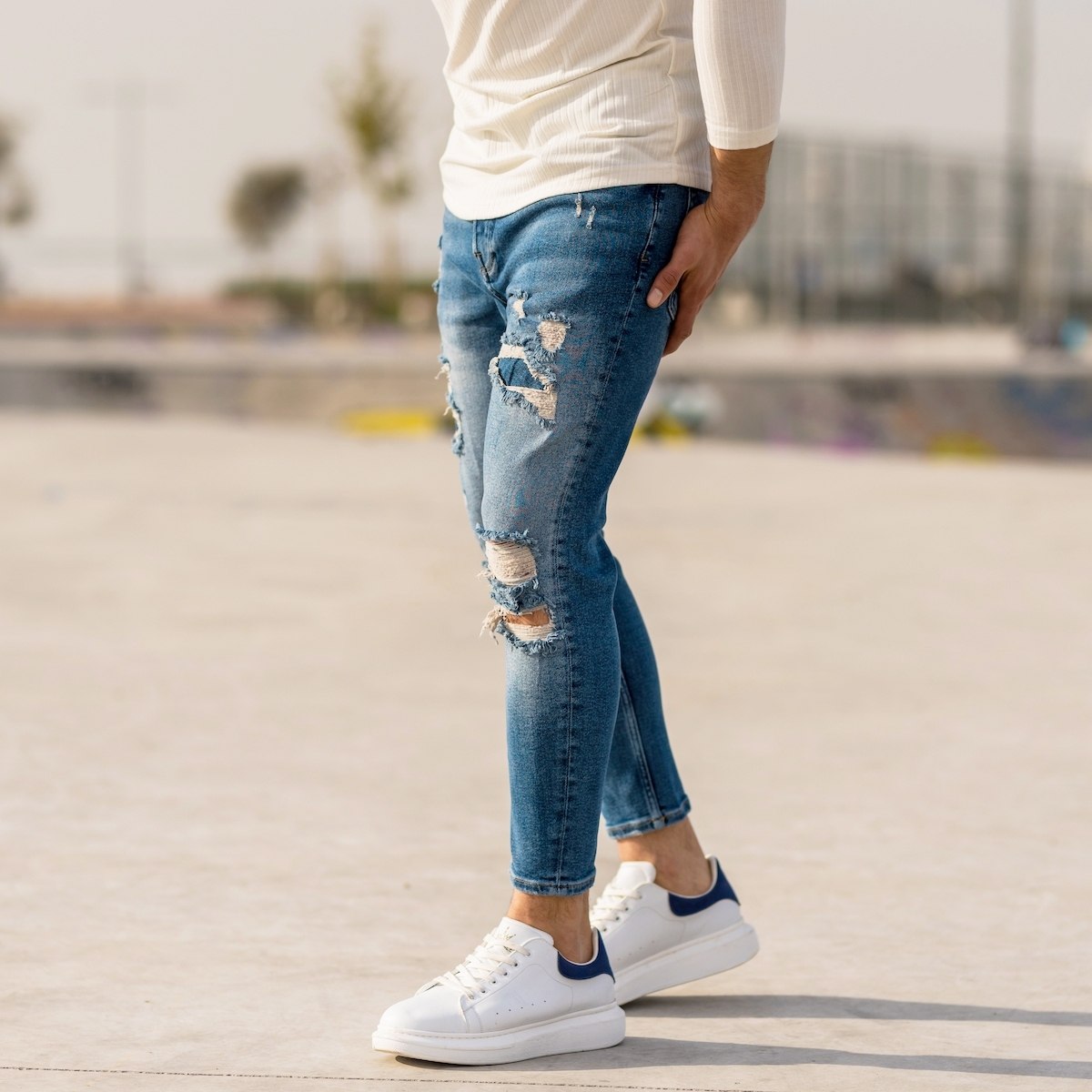 Herren Distressed Jeans mit Flick in dunkelblau - 2