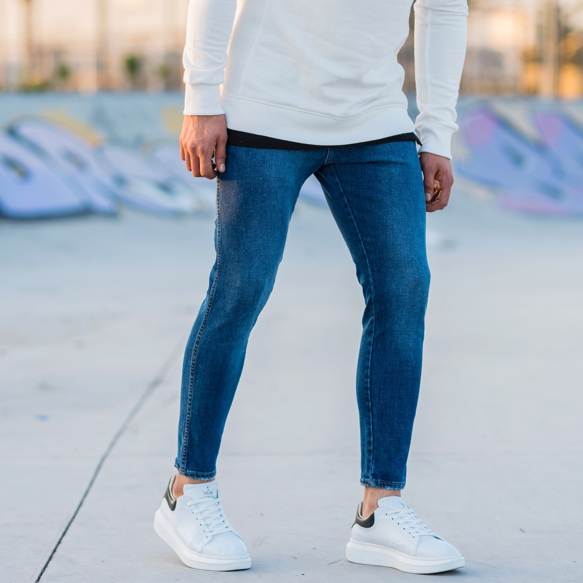 ankle jeans and sneakers