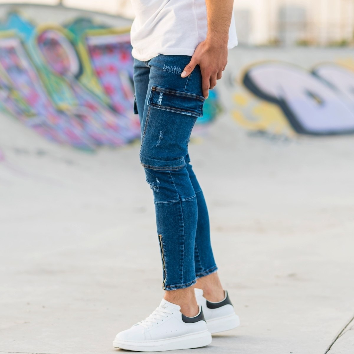 Men's Cargo Jeans With Zipper Details In Blue