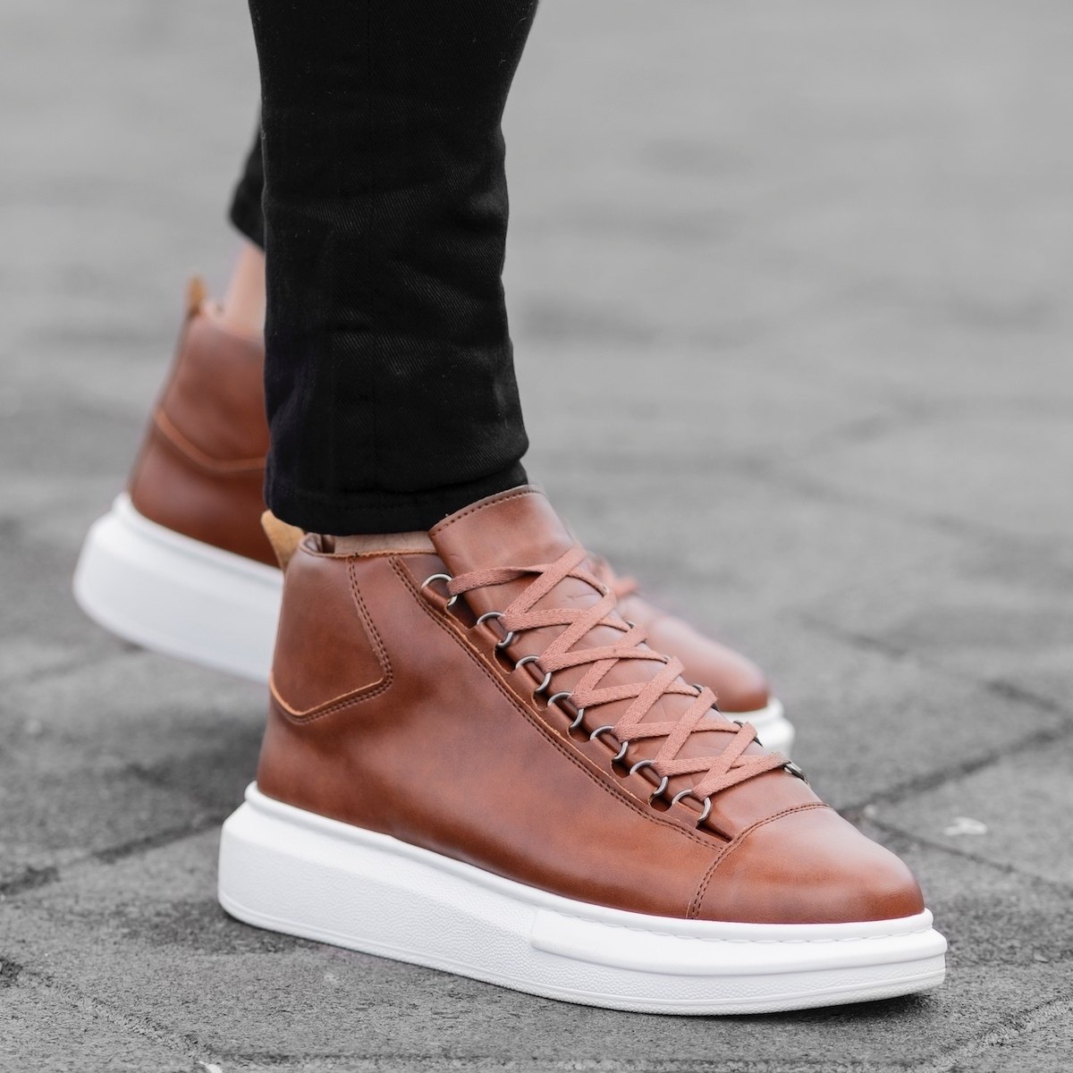 Hype Sole Mox High Top Sneakers in Taupe - 1