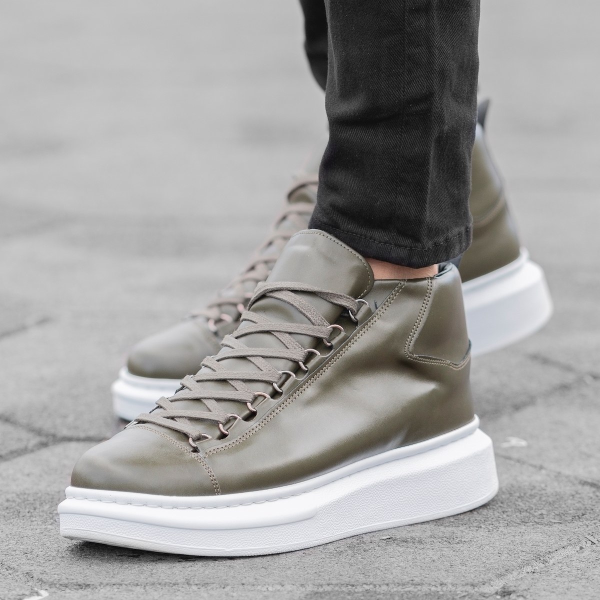 Herren High Top Sneakers Schuhe in khaki | Martin Valen