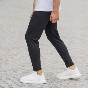 Herren Basic Skinny-Fit Jogginghose in schwarz - 2