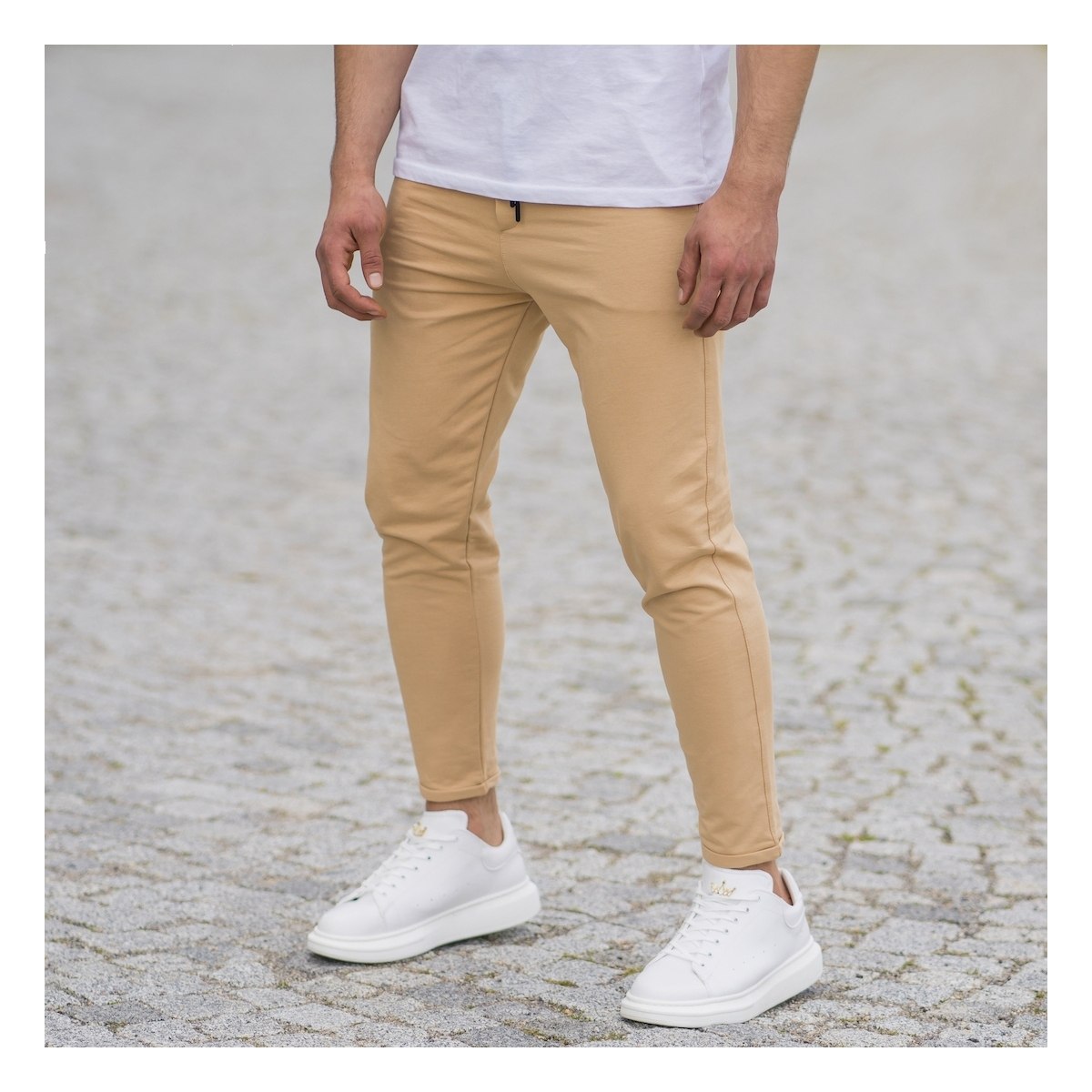 Herren Basic Skinny-Fit Jogginghose in beige - 3