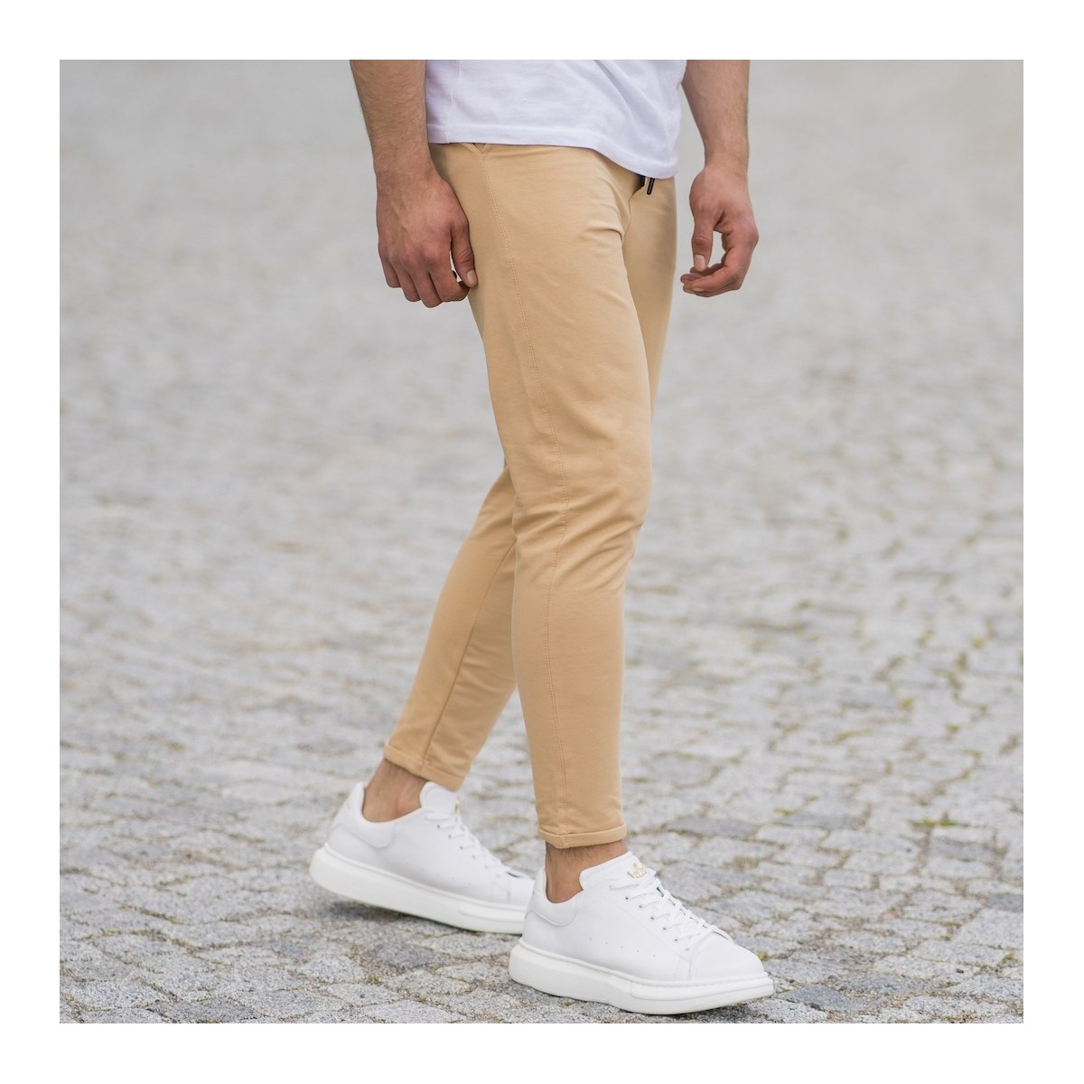 Herren Basic Skinny-Fit Jogginghose in beige | Martin Valen