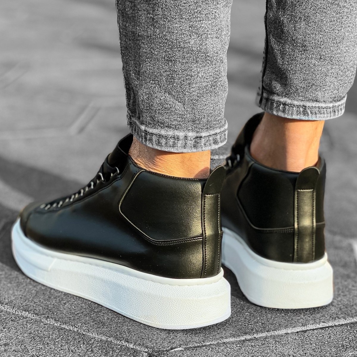 Men’s High Top Sneakers Shoes Black-White | Martin Valen