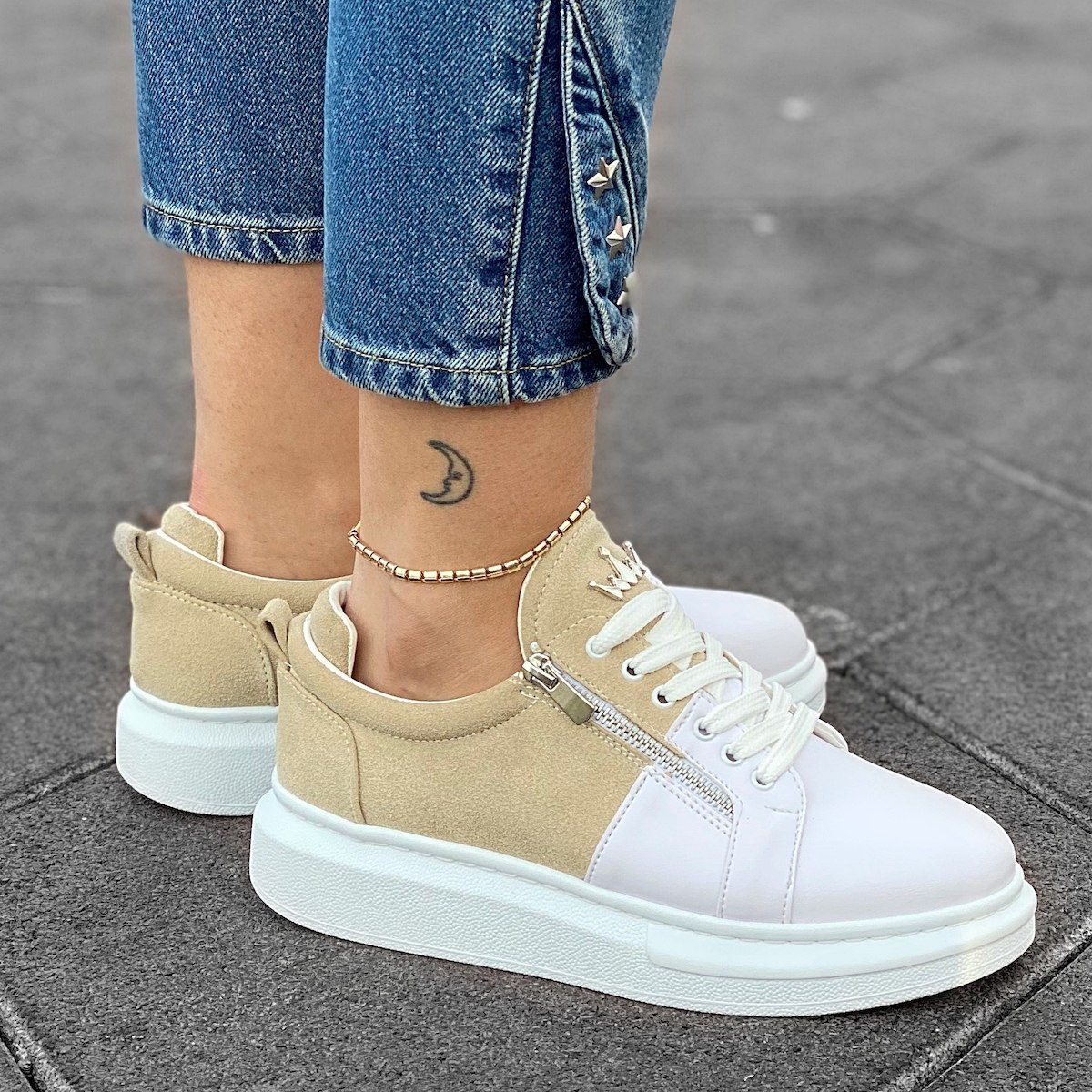 Women's Hype Sole Zipped Style Sneakers In Latte-White - 5