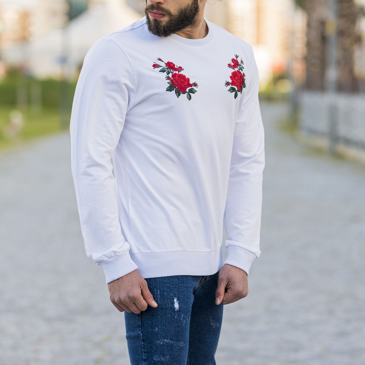 White Sweatshirt With Rose Details - 2