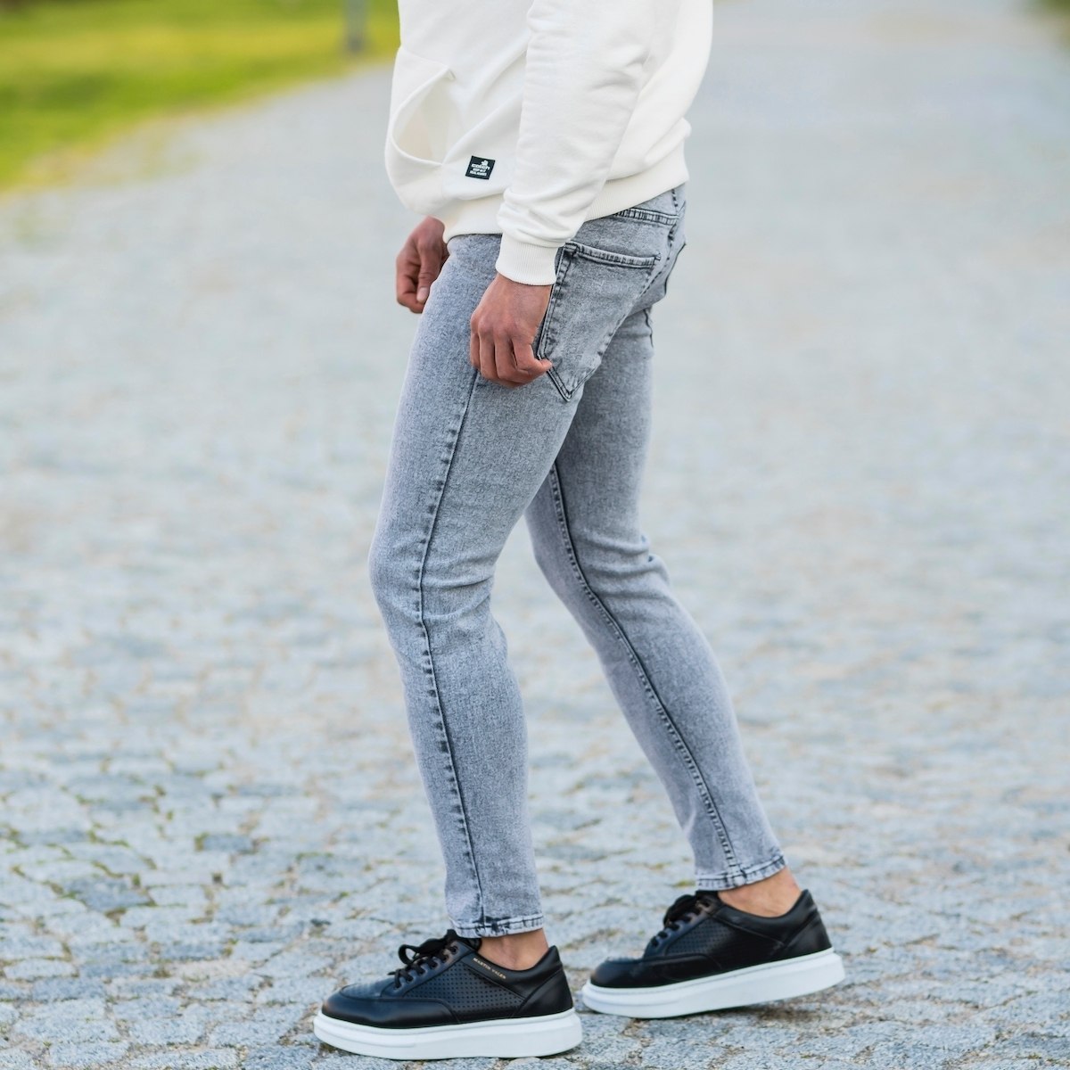 Men's Basic Skinny Jeans In Washed Gray - 2