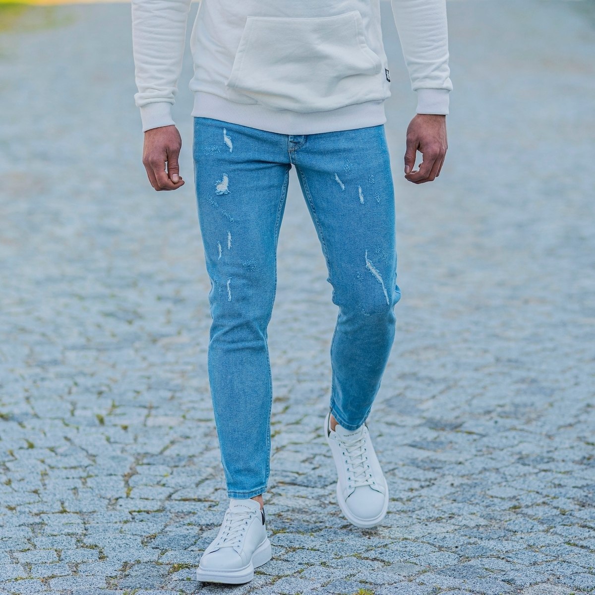Men's Distorted Jeans In Ice Blue - 5