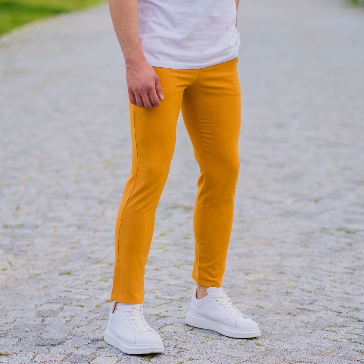 Modern Cut Trousers In Mustard - 3