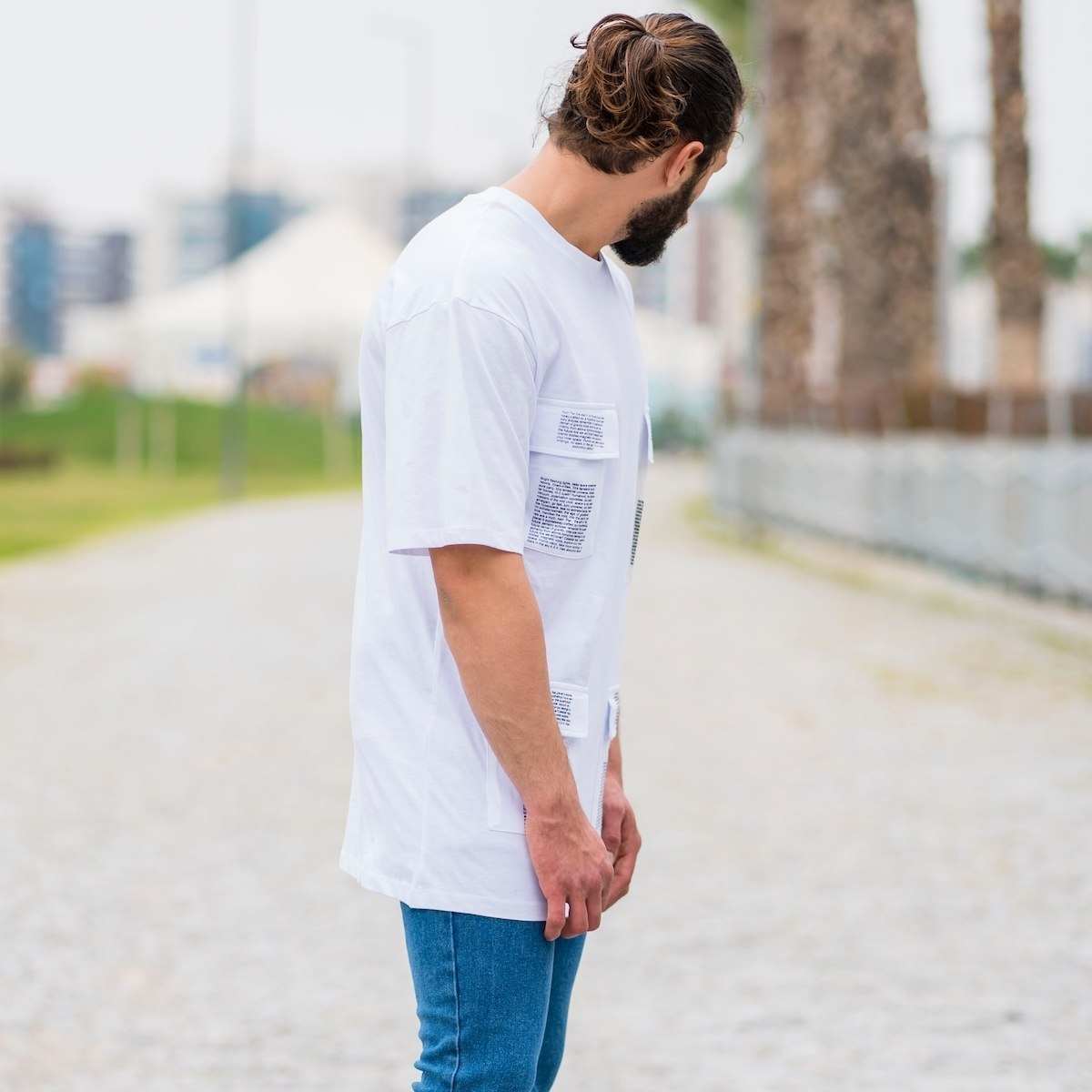 Men's Oversize T-Shirt With Pocket Details