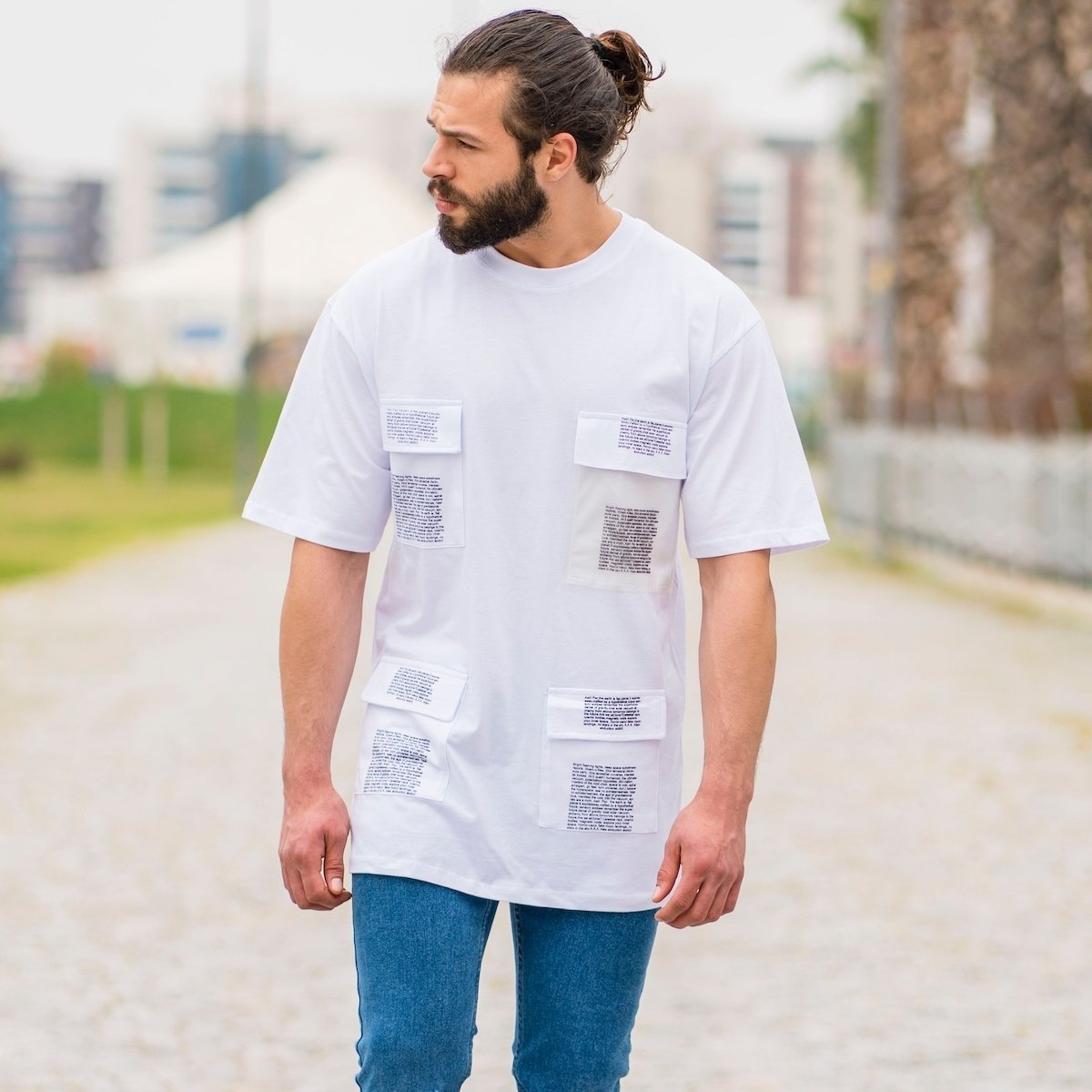 Men's Oversize T-Shirt With Pocket Details