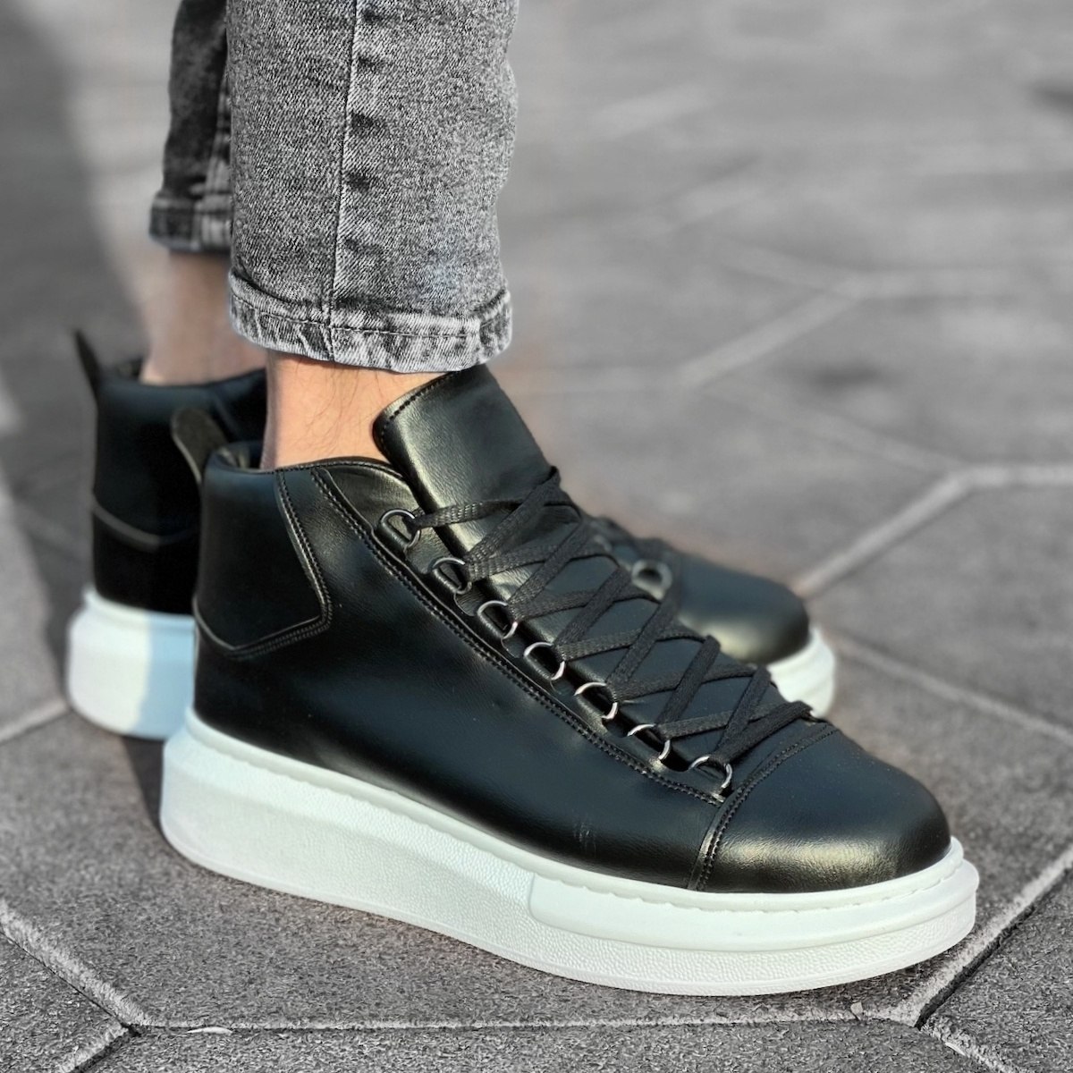 Hype Sole Mox High Top Sneakers In Black - 1