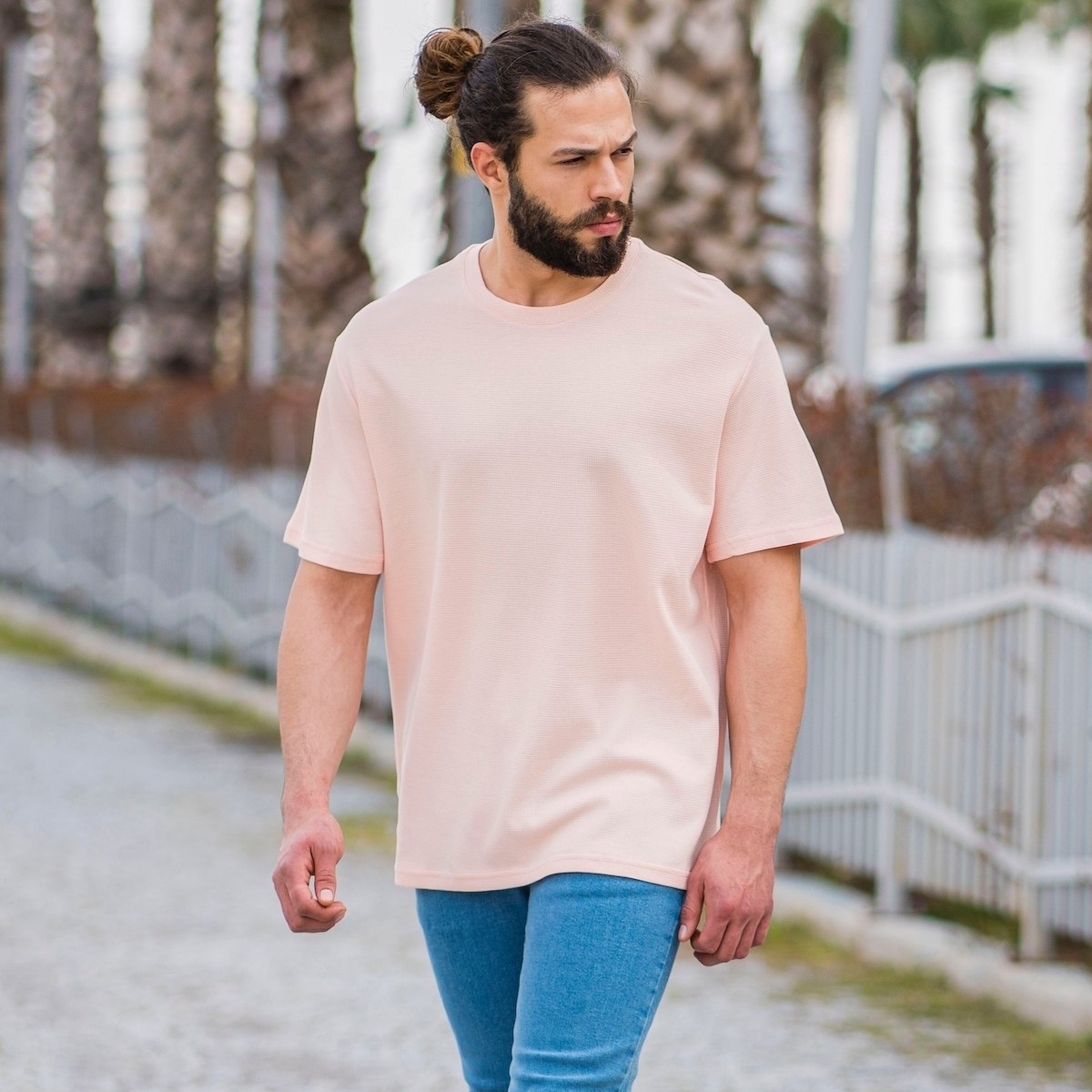 Herren Oversized T-Shirt mit Punkt Struktur in rosa - 4