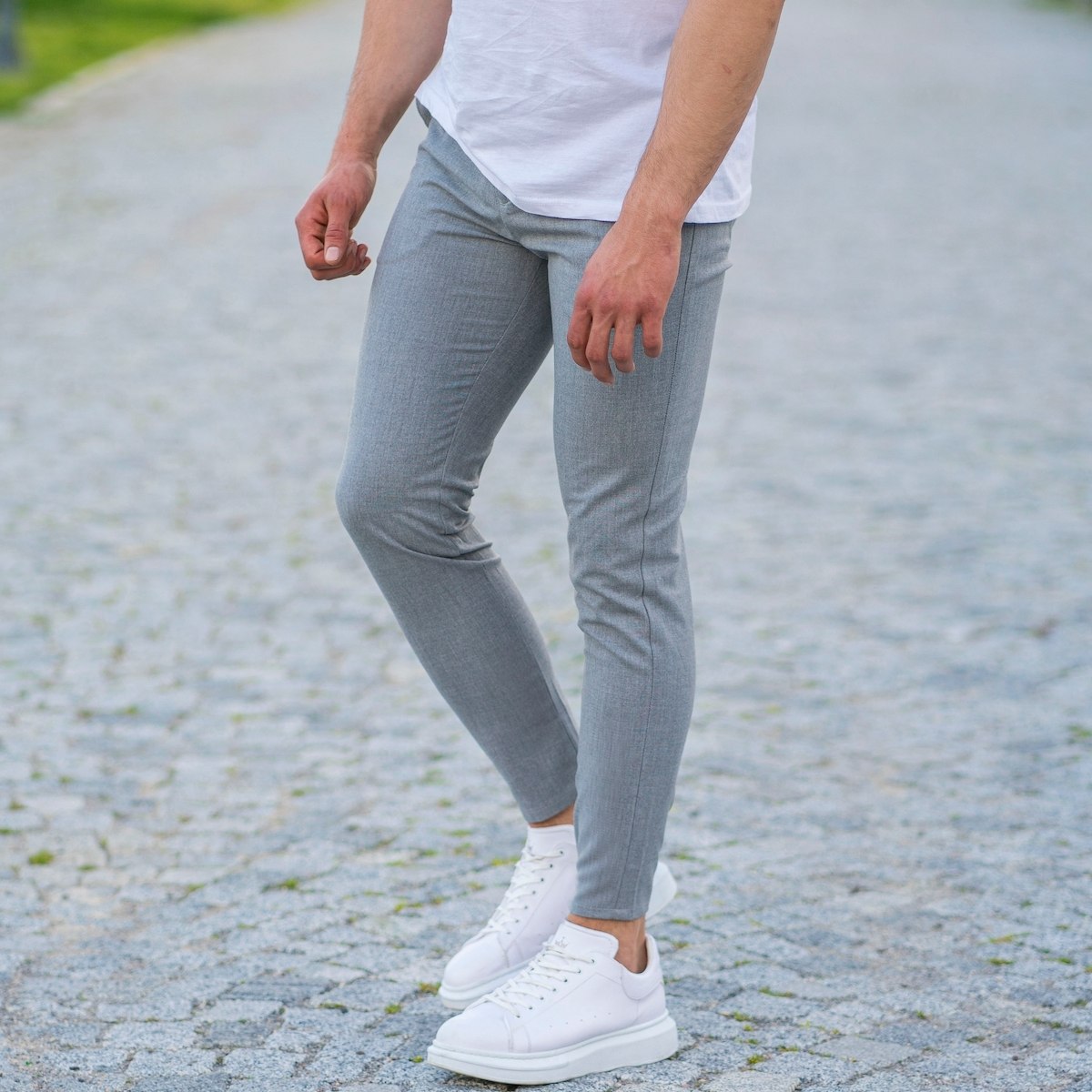 Men's Skinny Trousers In Cream