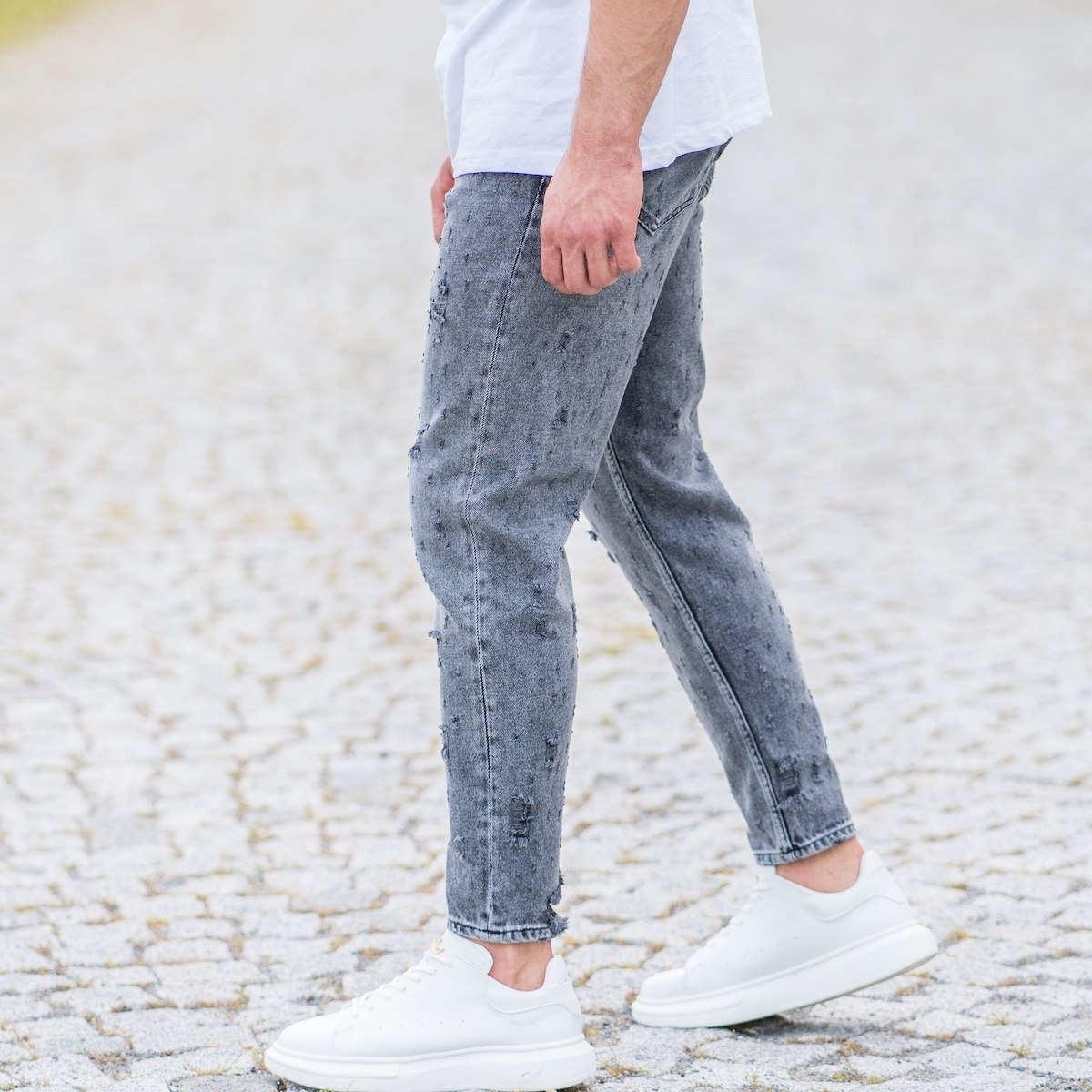 Men's Loose Fit Distorted Jeans In Gray
