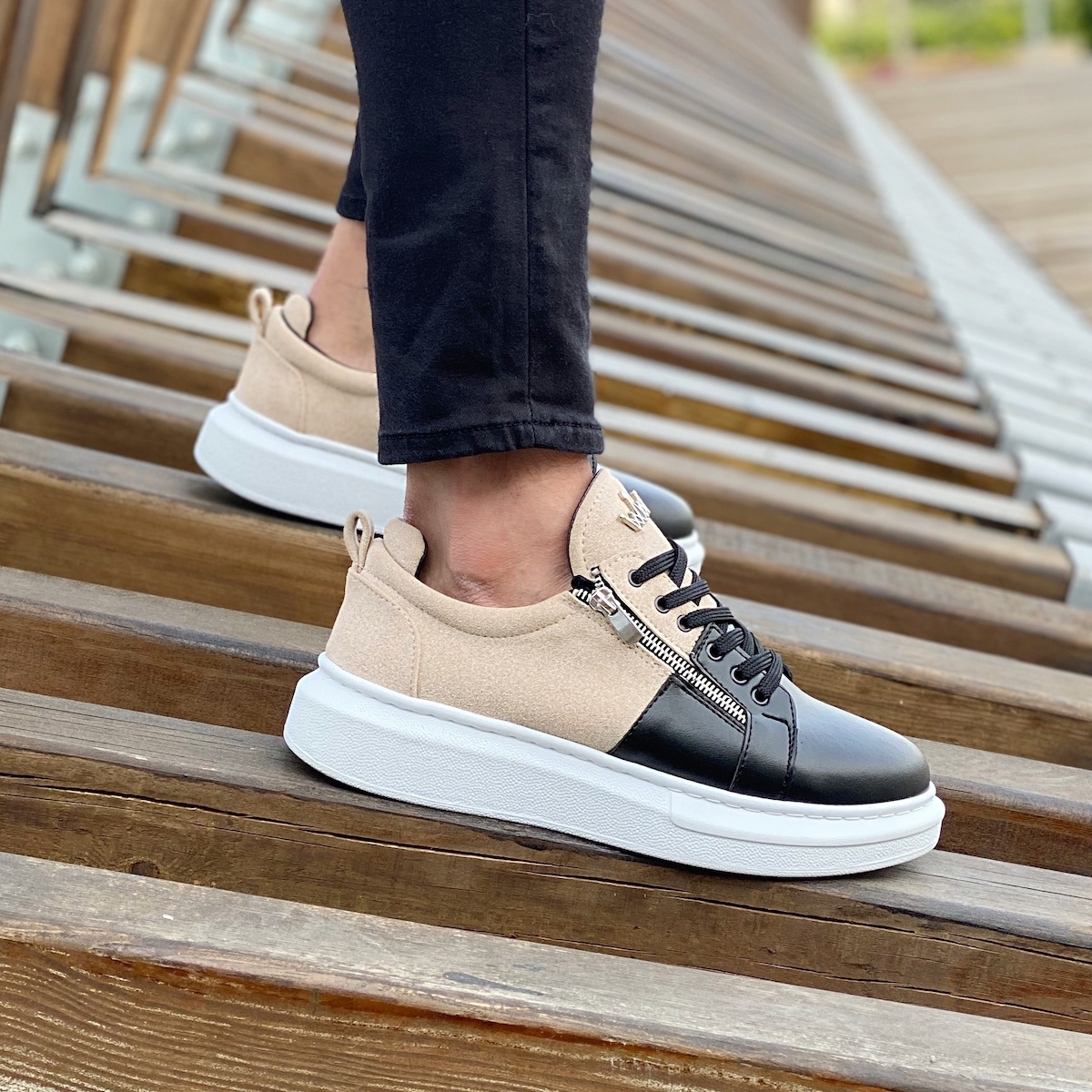 Hype Sole Zipped Style Sneakers in Cream-Black