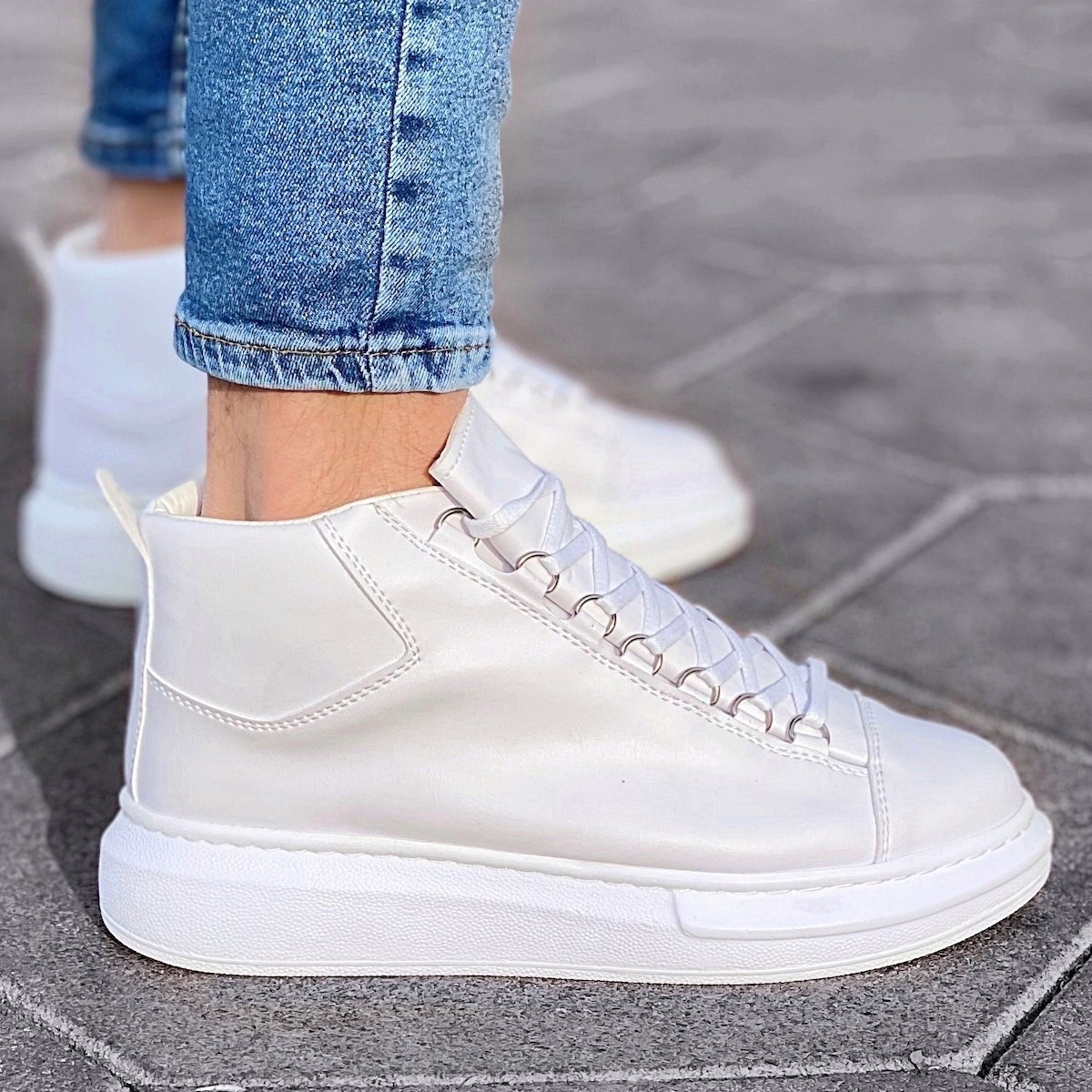 Hype Sole Mox High Top Sneakers in White | Martin Valen