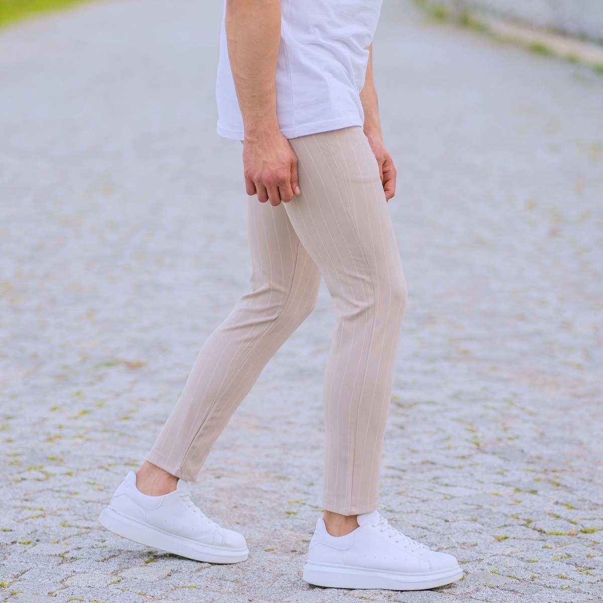 Stone Cream Trousers With White Stripes and Chain - 2