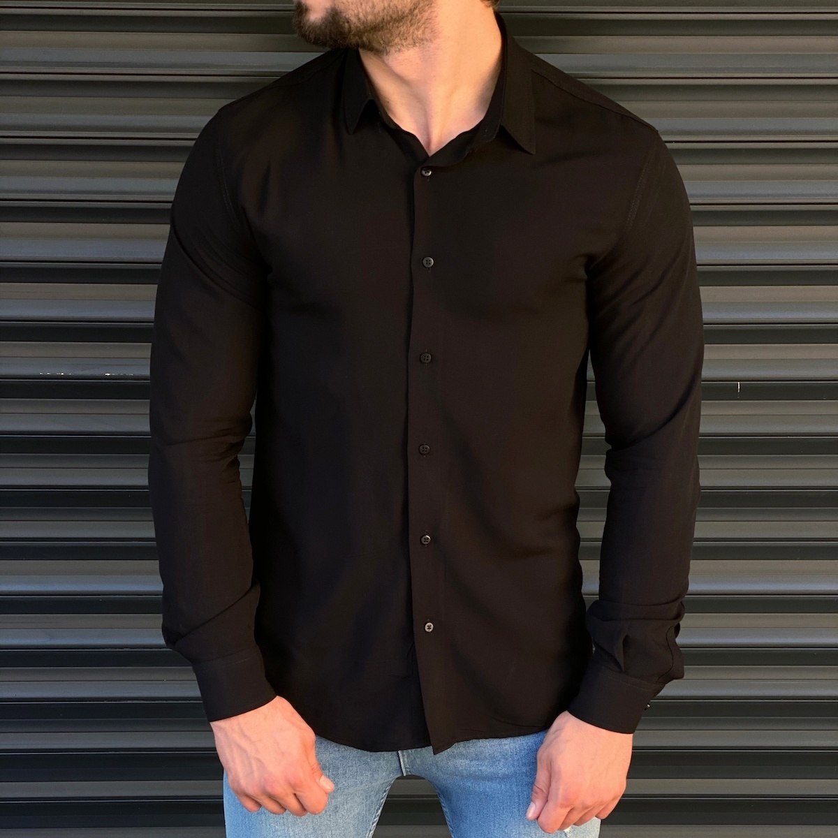 Men's Essential Shirt In Black - 1