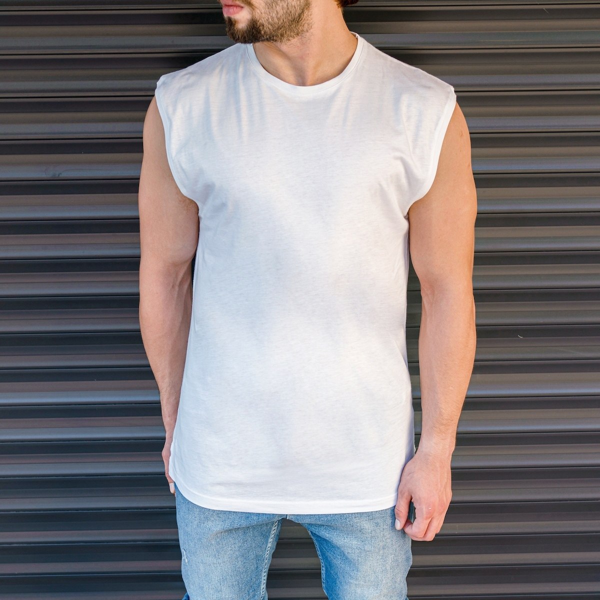 Men's Basic Sleeveless T-Shirt In White - 1