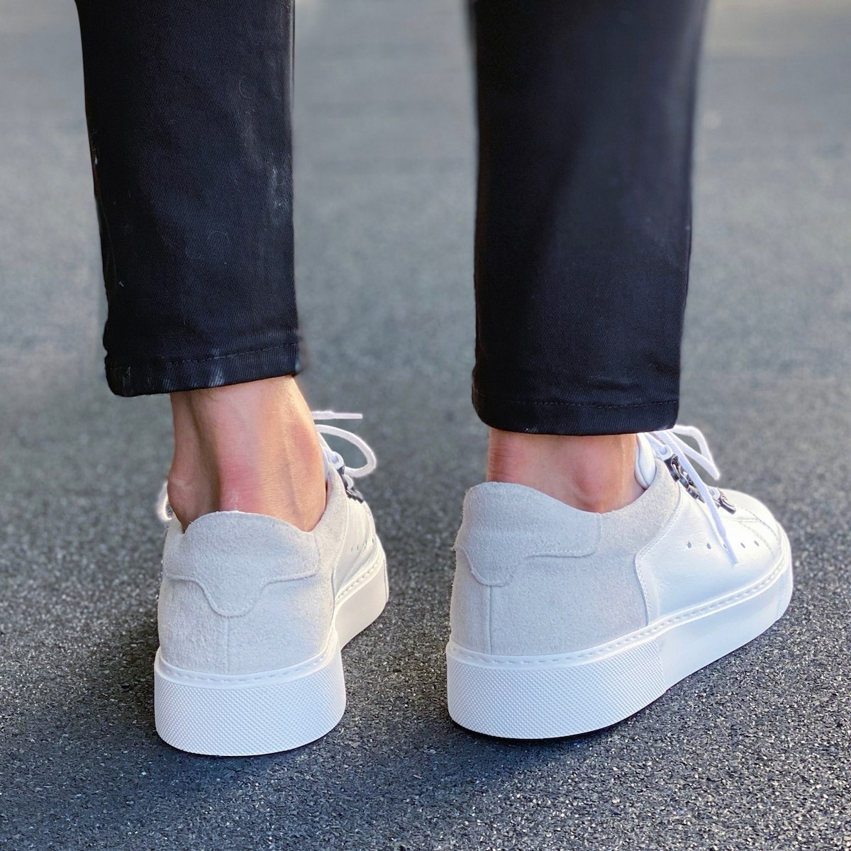 smeren cliënt Conceit Premium Leather Sneakers In Beige-White