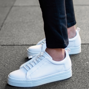 MV Dominant Sneakers in White - 1
