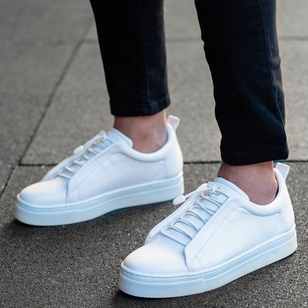 MV Dominant Sneakers in White - 2