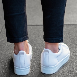 MV Dominant Sneakers in White - 3