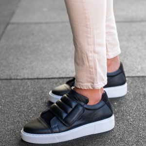 lotus zwavel bijnaam Premium Leather Quilted Sneakers In Black