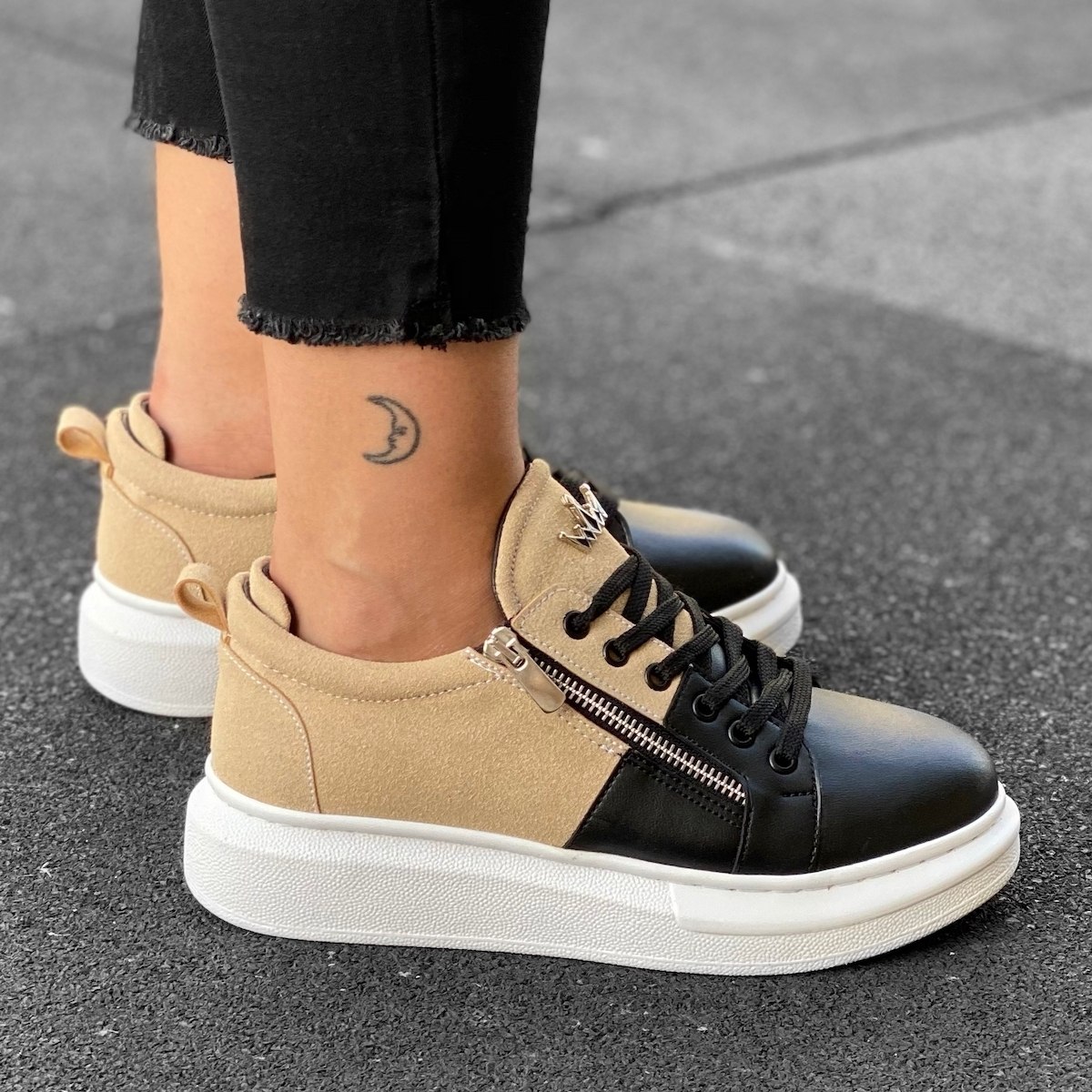 Women's Hype Sole Zipped Style Sneakers In Cream-Black - 2