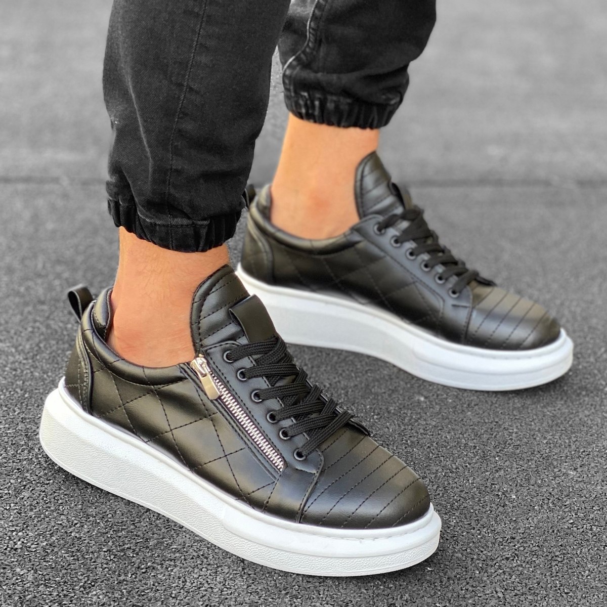 Casual Sneakers With Stitch and Side-zip Design in Black&White | Martin Valen