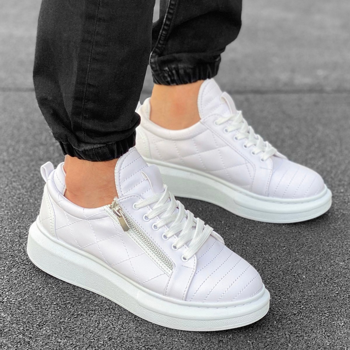 Casual Sneakers With Stitch and Side-zip Design in White | Martin Valen