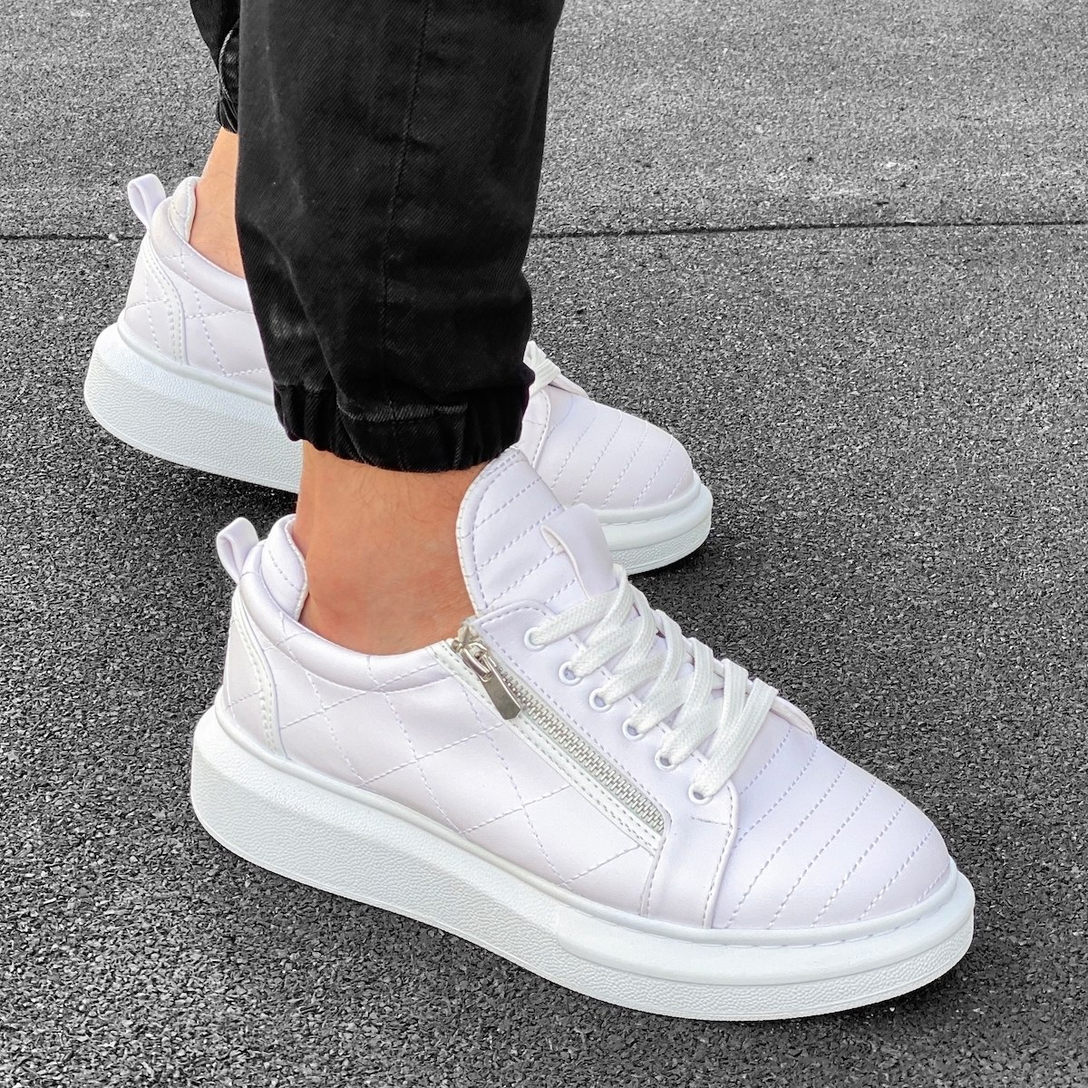 Casual Sneakers With Stitch and Side-zip Design in White - 2