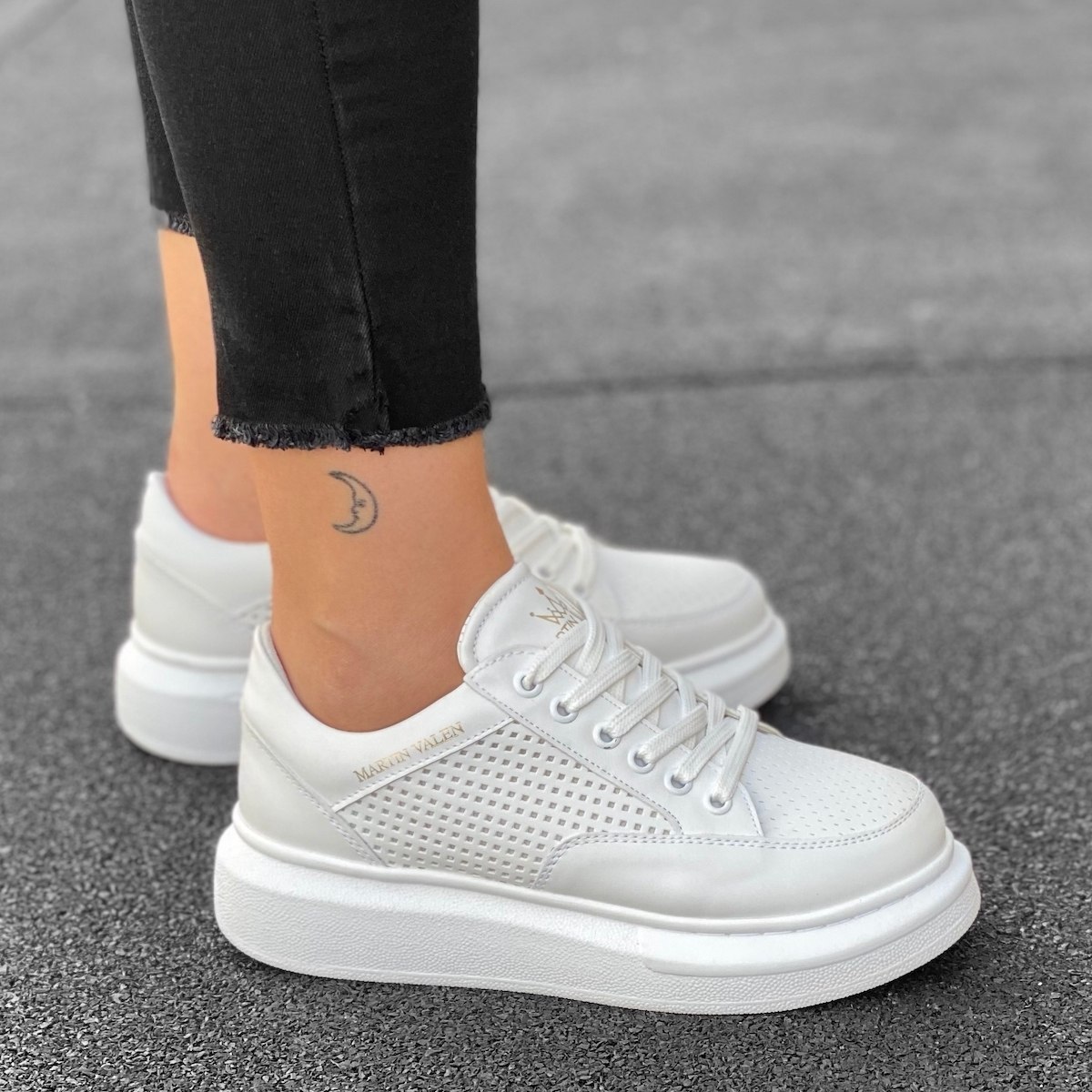 Women's Hype Sole Full Mesh Sneakers In Full White - 3