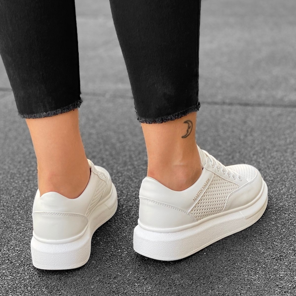 Women's Hype Sole Full Mesh Sneakers In Full White - 5
