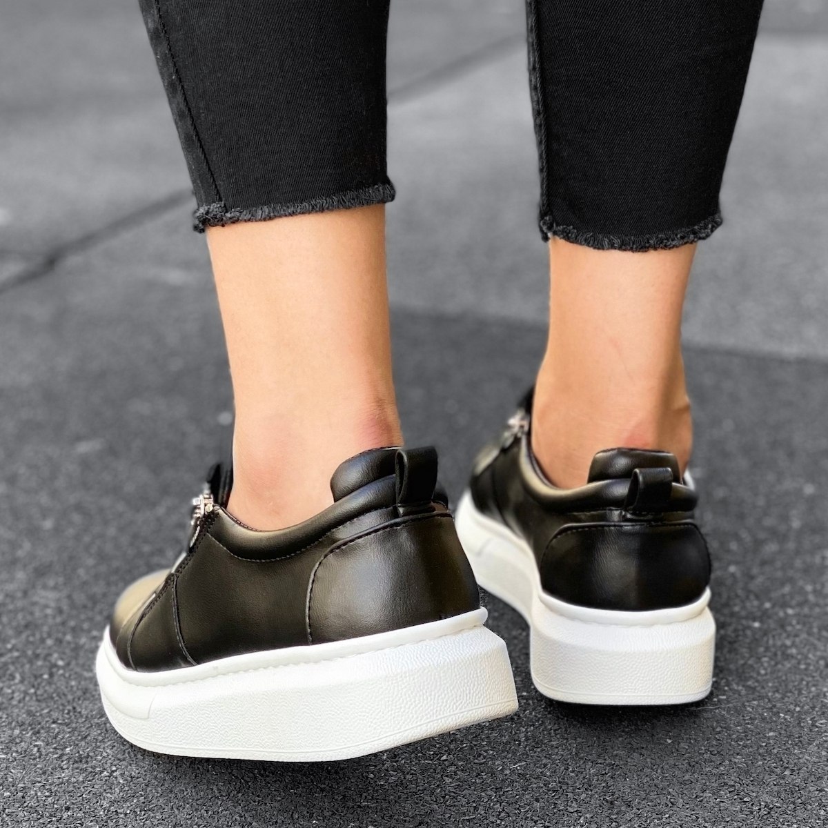 Woman's Hype Sole Zipped Style Sneakers in Black-White - 4