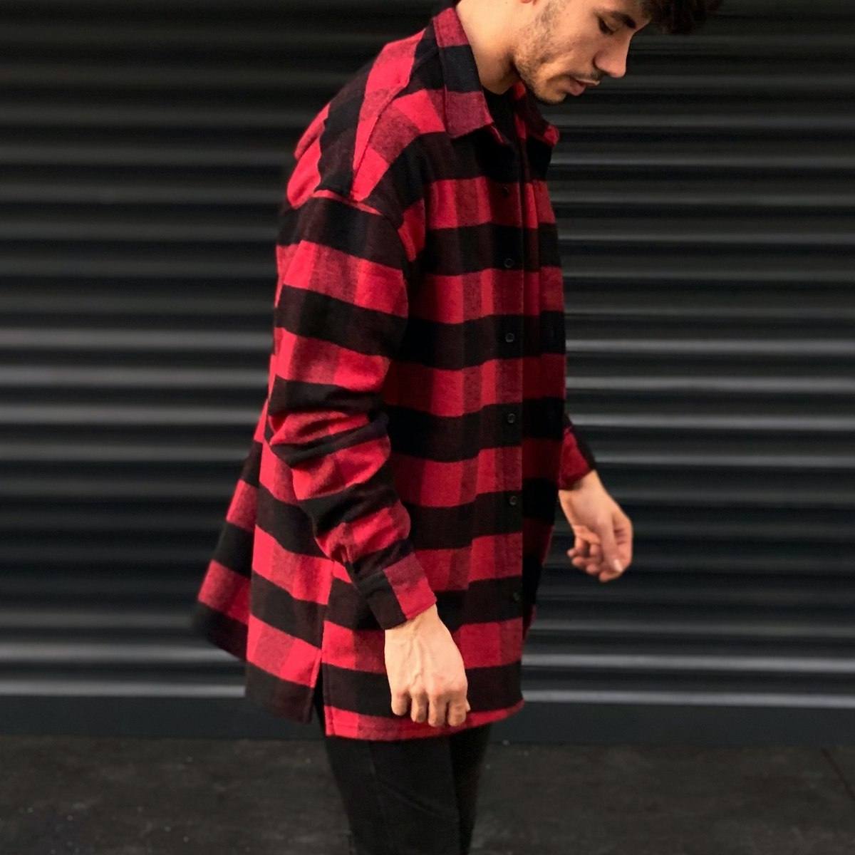 Men's Plaid Woolen Oversize Shirt In Black&Red