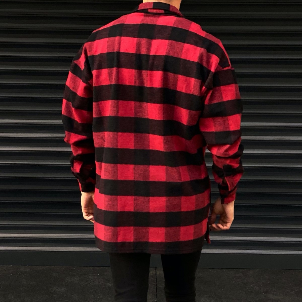 Men's Plaid Woolen Oversize Shirt In Black&Red - 4