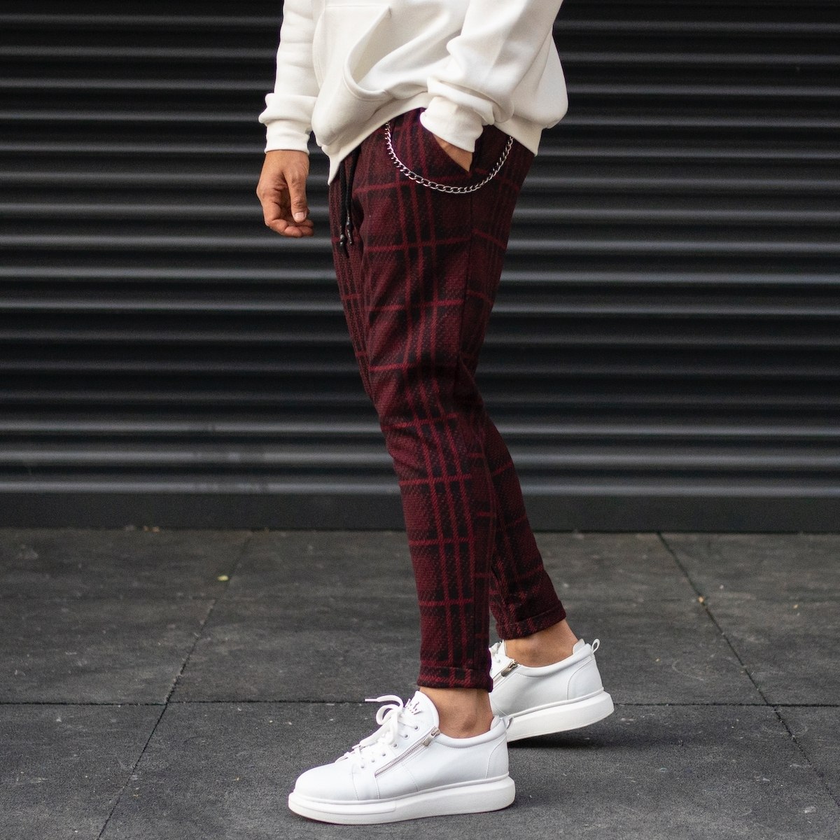 Men's Plaid Cachet Sweatpants With Chain Detail In Claret Red - 3