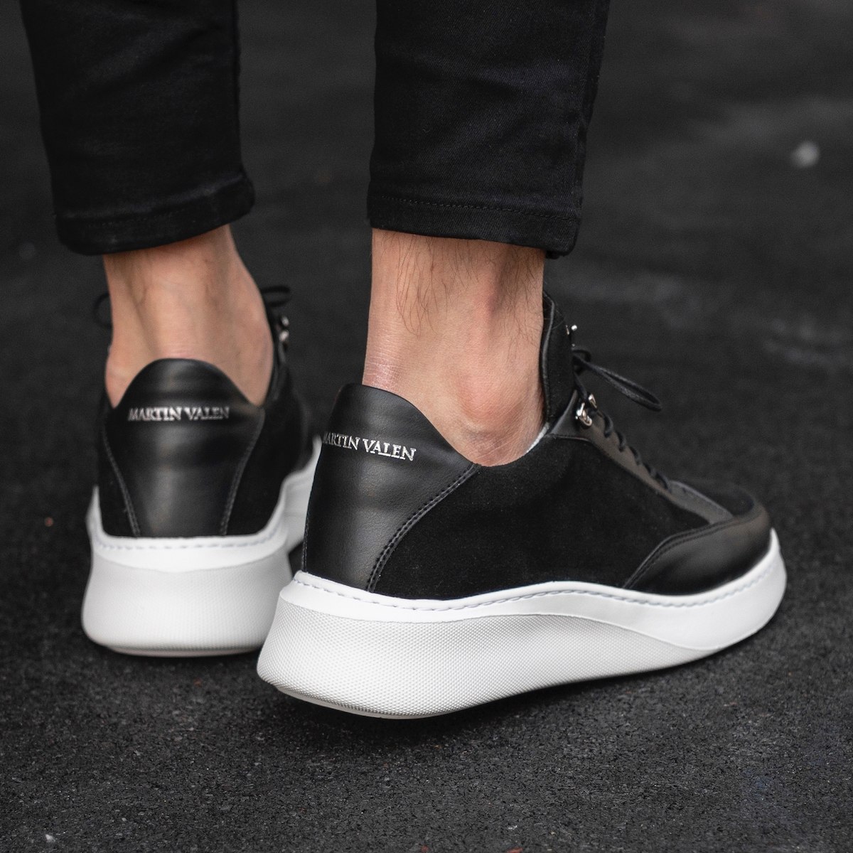 Urban Casual Suede Sneakers Black
