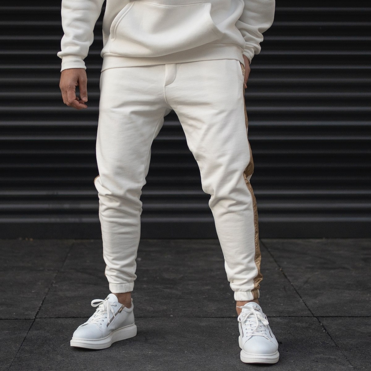 Men's Side Gold Striped Jogger Sweatpants With Elastic Hem In White