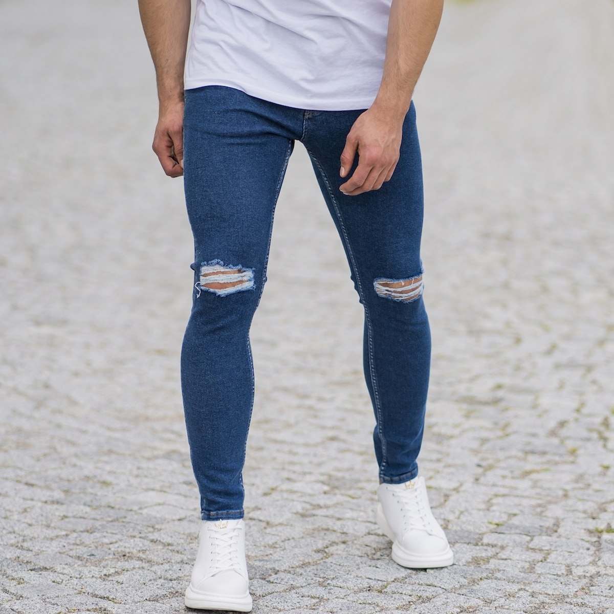 Herren Skinny Jeans mit Rissen in dunkelblau - 1