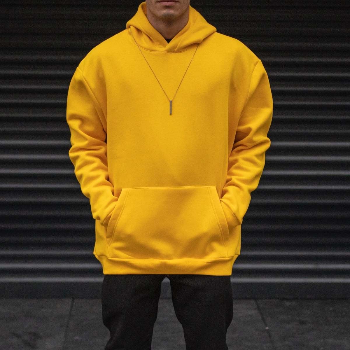 Men's Oversize Hoodie With Kangaroo Pocket In Yellow - 3
